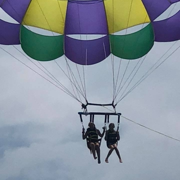 Meet your Posher, Jessica - Picture 1 of 1